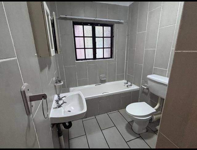 2 BEDROOM PROPERTY TO RENT IN ARBORETUM
